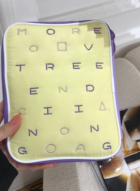 适用苹果手表S8表带收纳包applewatchs910表带珍珠刺绣软绵收纳袋