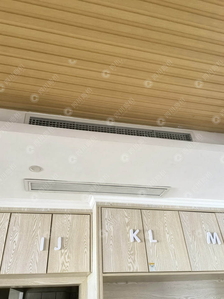 2月12日泸州学校内床、柜子一批网络拍卖公告