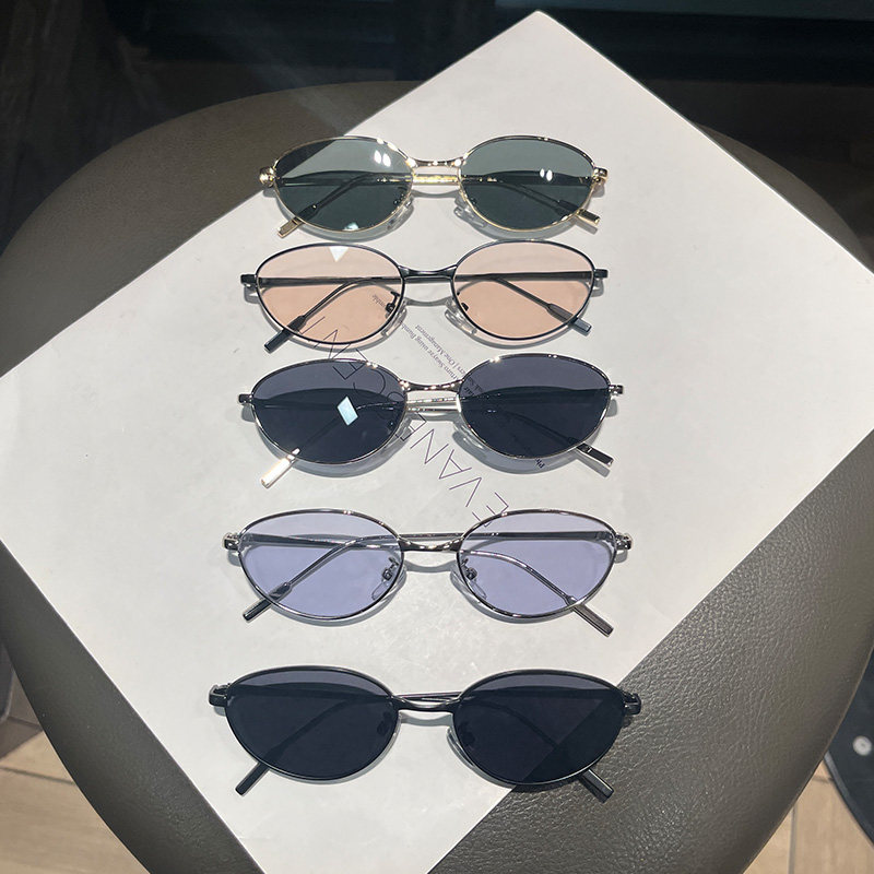 儿童老钱风高级感墨镜男女童金属猫眼太阳镜潮童走秀凹造型眼镜潮