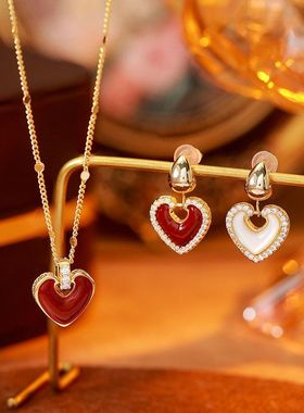 秋冬红白双面两戴爱心吊坠项链女轻奢高级感耳钉桃心百搭饰品套装