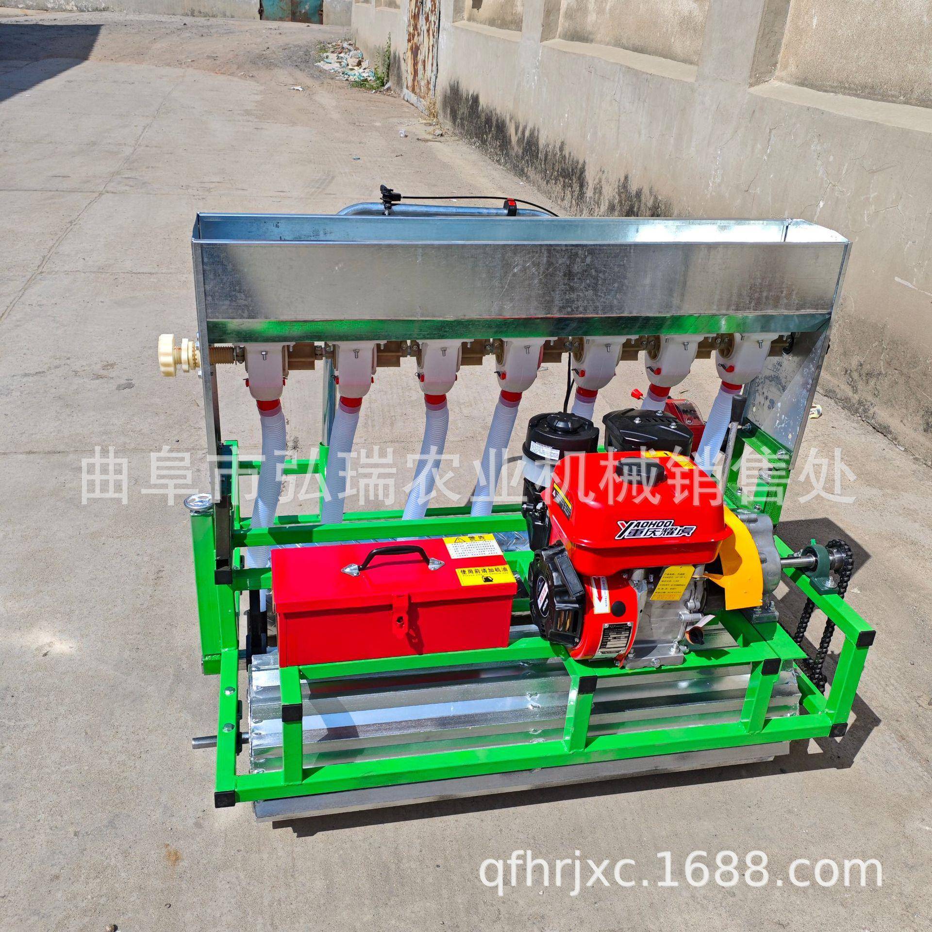 使用方便板蓝根种植机汽油药材播种机自走式蔬菜播种机