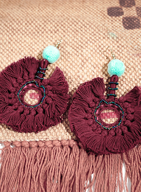 SINCE  THEN复古复古纯手工玻璃珠毛球度假配饰耳饰女春夏 红鸾