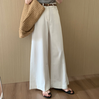 话里气质高腰减龄细腰带白裤子