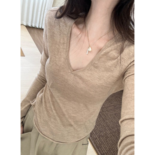 话里极简基础V领天丝面膜衣女修身显瘦百搭高级感针织打底衫上衣