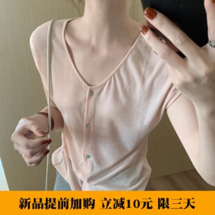 单排扣面膜衣