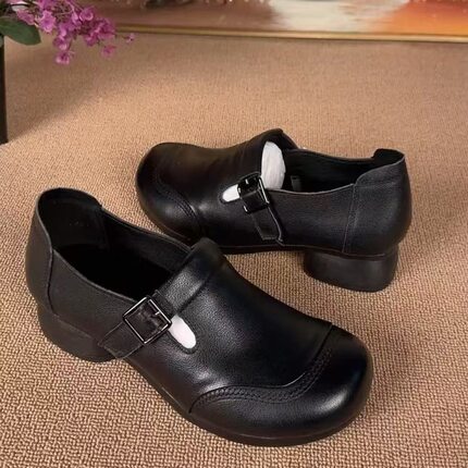 2026春秋季新款软底女鞋子休闲小皮鞋女单鞋妈妈鞋软皮软底平底鞋