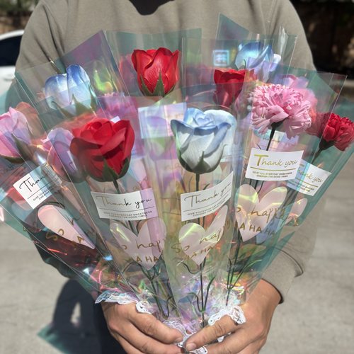 妇女节装饰花束玫瑰花肥皂花单支