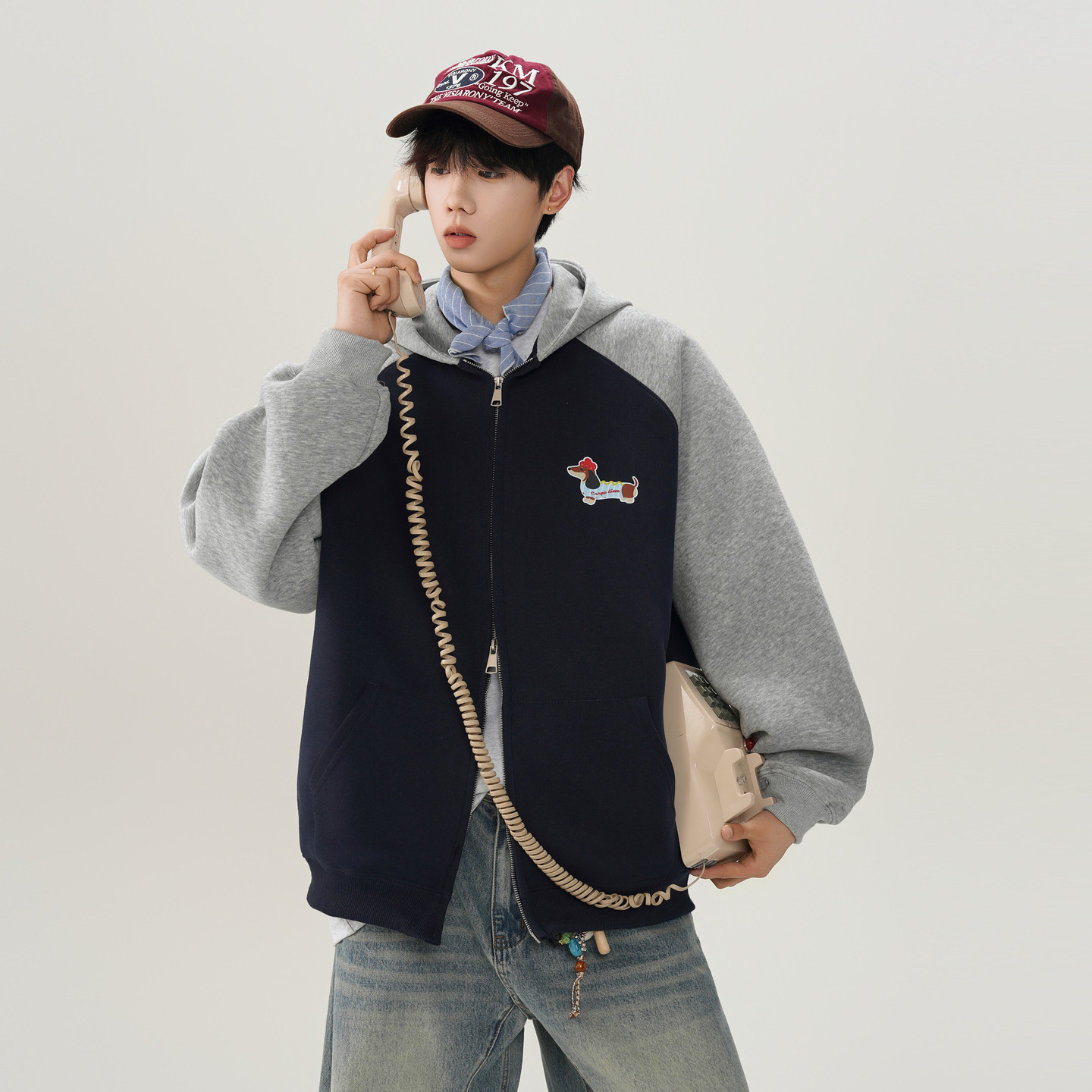 悟空有货潮牌腊肠狗刺绣插肩袖连帽卫衣男女秋季情侣宽松开衫外套,男装,卫衣,淘宝优惠券,粉丝福利购,淘宝优惠卷