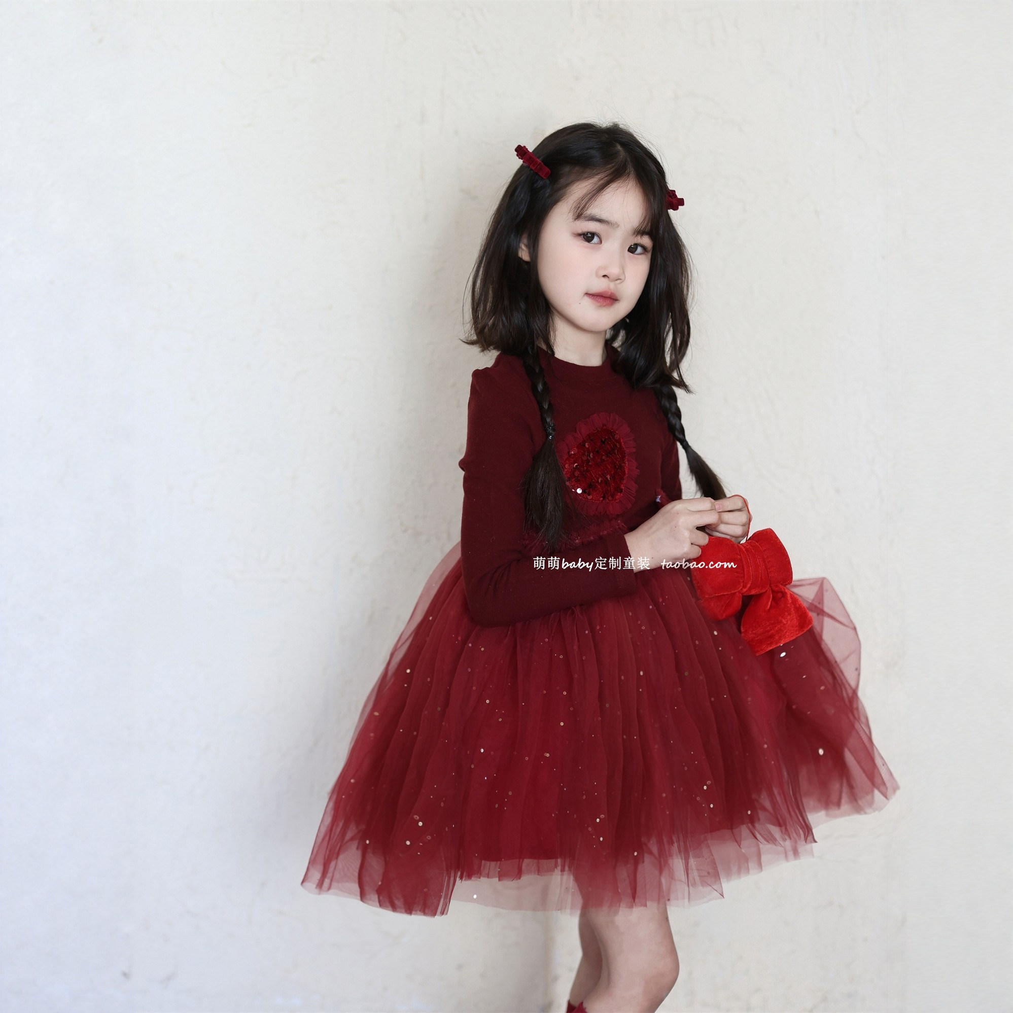 女童红色亮片网纱加绒连衣裙2025冬季新款小女孩蓬蓬公主裙新年裙