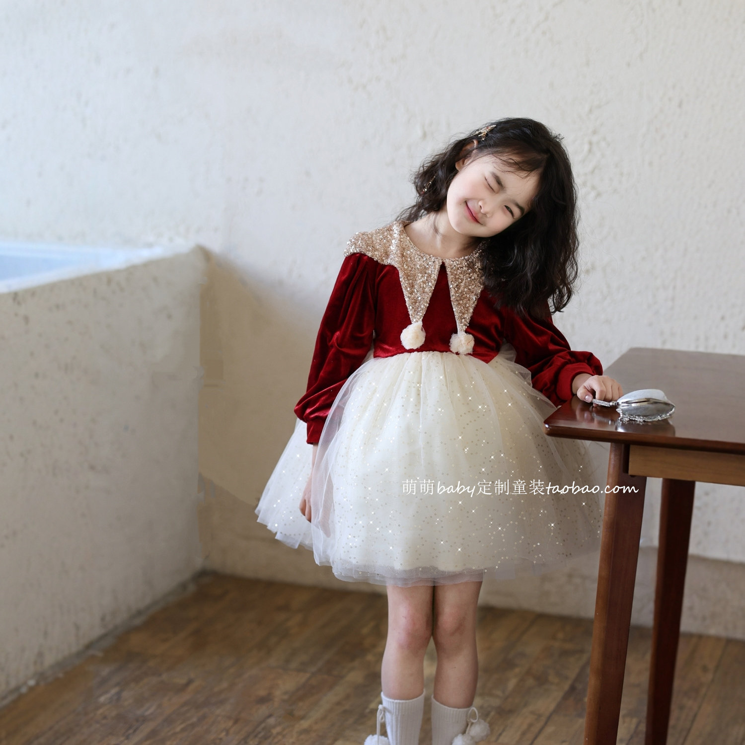 女童红色丝绒亮片网纱加绒连衣裙2025冬季女孩蓬蓬公主裙圣诞裙子