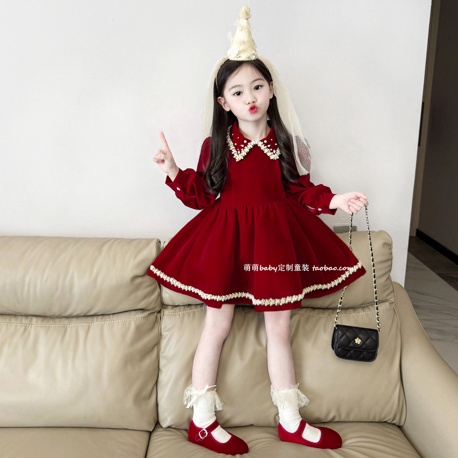 女童重工钉钻娃娃领丝绒新年裙