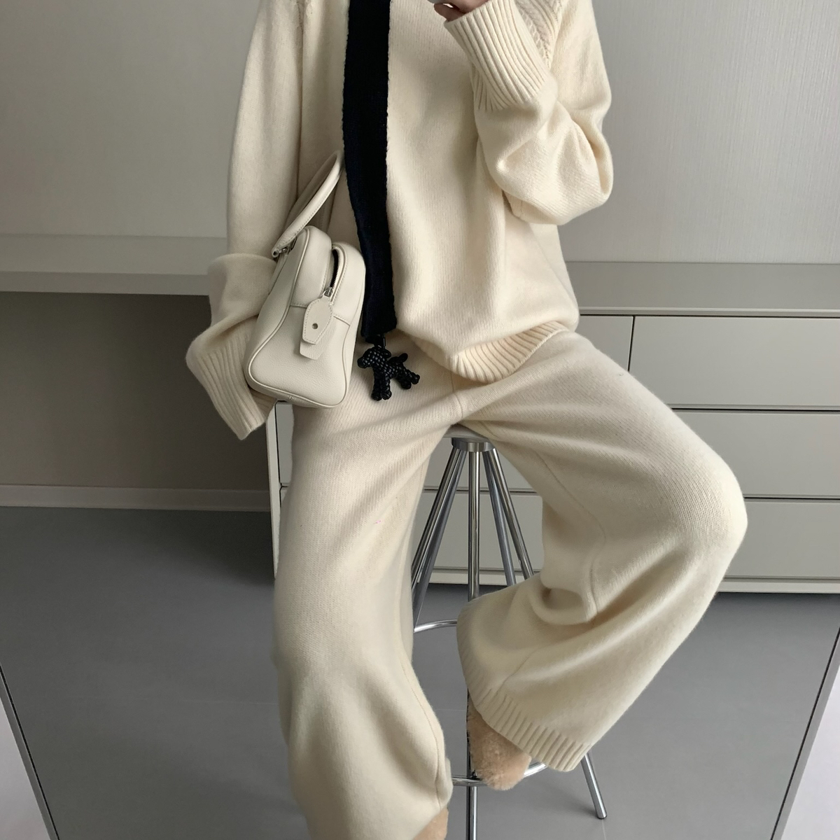 ATELIER BLANC情感家-休闲半高领针织保暖毛衣（含100羊毛）