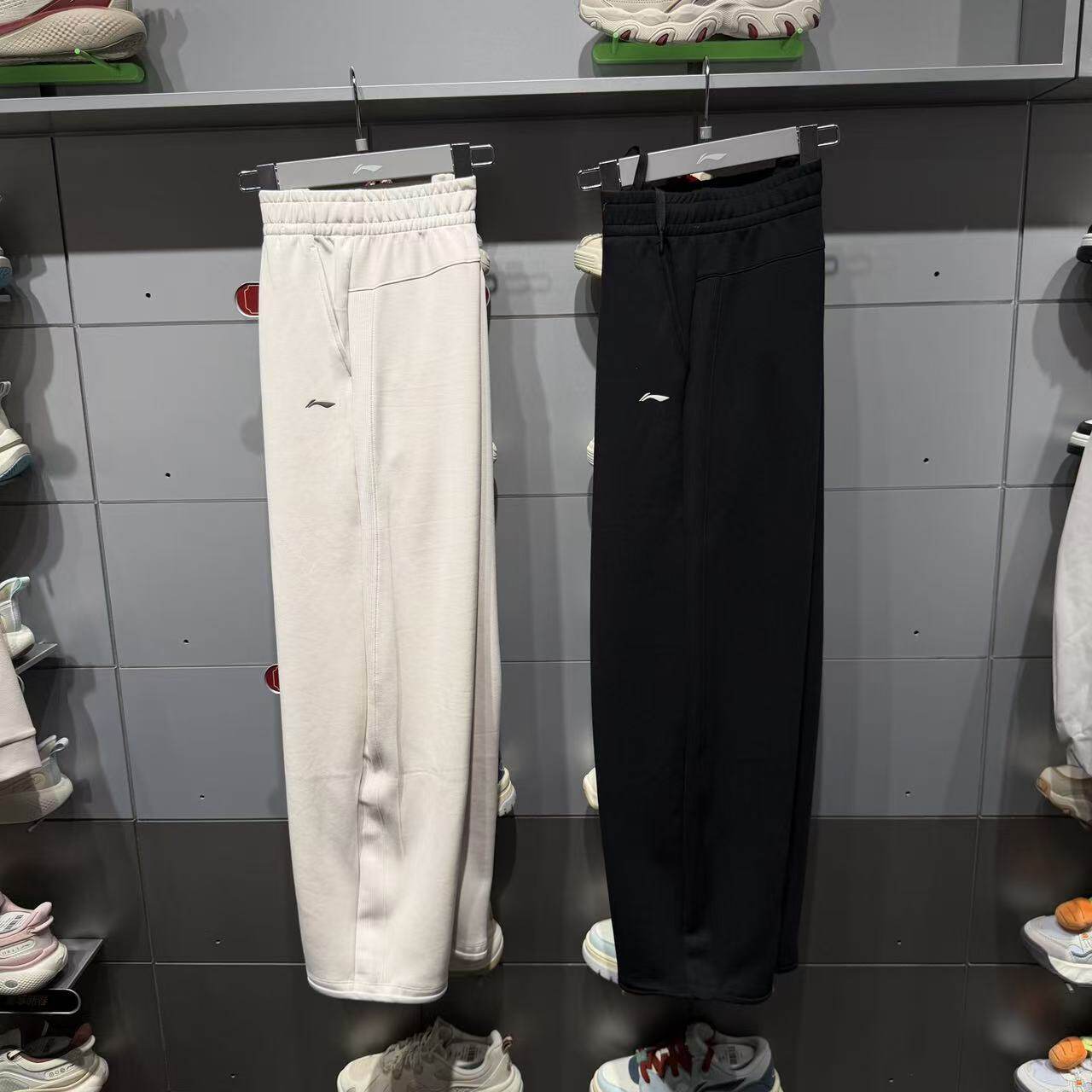 李宁运动裤女子2026春季新款舒适透气百搭平口直筒卫裤AKLW052