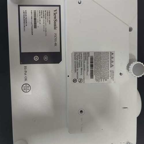 咨询优派px701-4k投影仪，成色如图所示，议价
