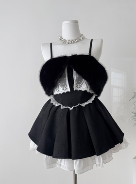 Rase le sol‘Witch of Hearts’毛领一字肩连衣裙收腰短款蓬蓬裙