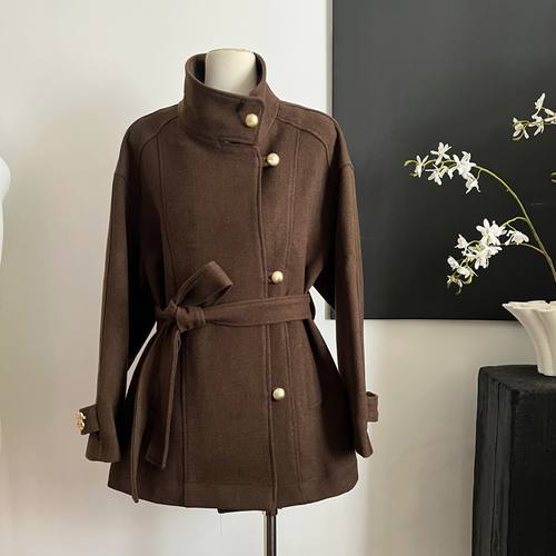 QDQD 复古高级感立领毛呢外套秋冬新款系带收腰显瘦气质棕色大衣