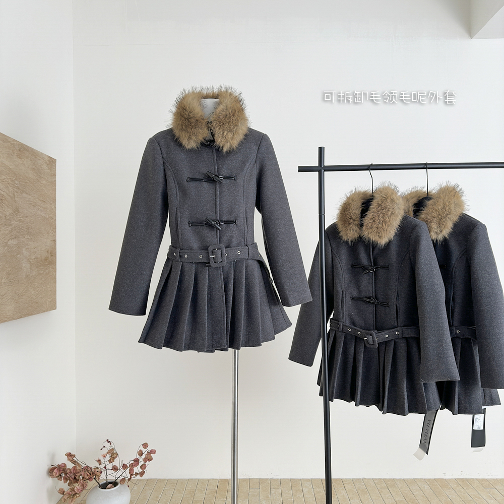 Luamoss 羊毛混纺可拆卸毛领毛呢外套女秋冬加厚百褶下摆呢子大衣