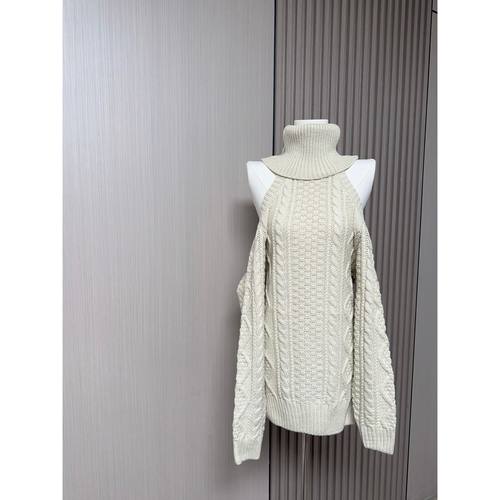 白水女 玫瑰礼记 北极绒高领露背毛衣女冬圣诞氛围感纯欲保暖上衣