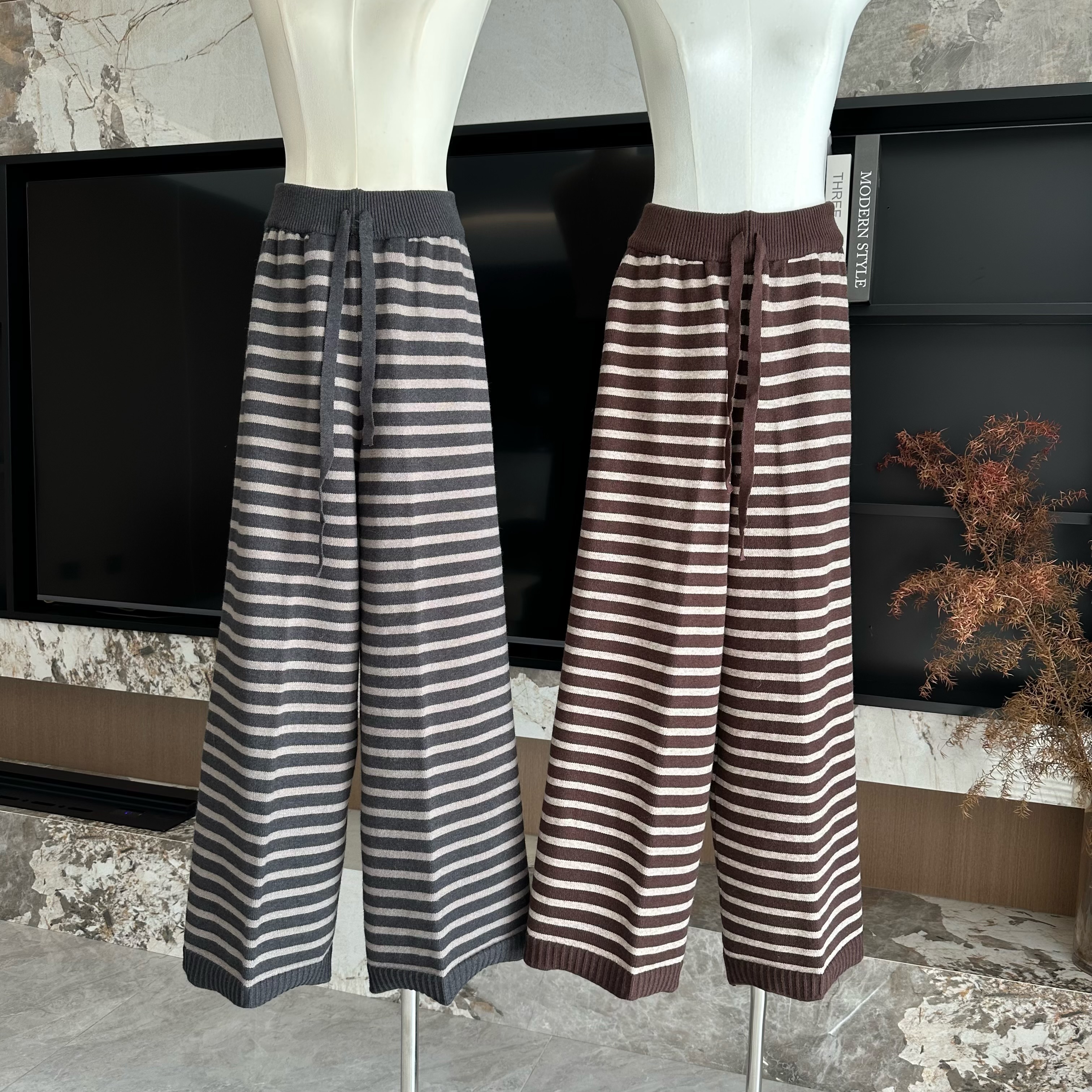熙米Simmy糯叽叽2.0秋冬版本！条纹遛弯裤加厚软糯显瘦阔腿裤