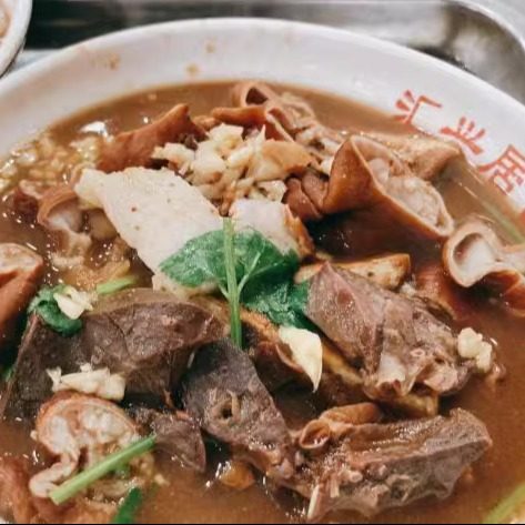 北京汇兴居卤煮炒肝包子店卤煮火烧猪大肠卤煮小吃即食熟食