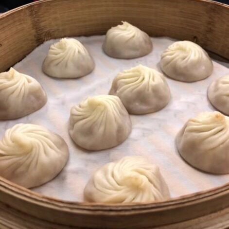 老字号小笼包鼎泰丰蟹黄图片