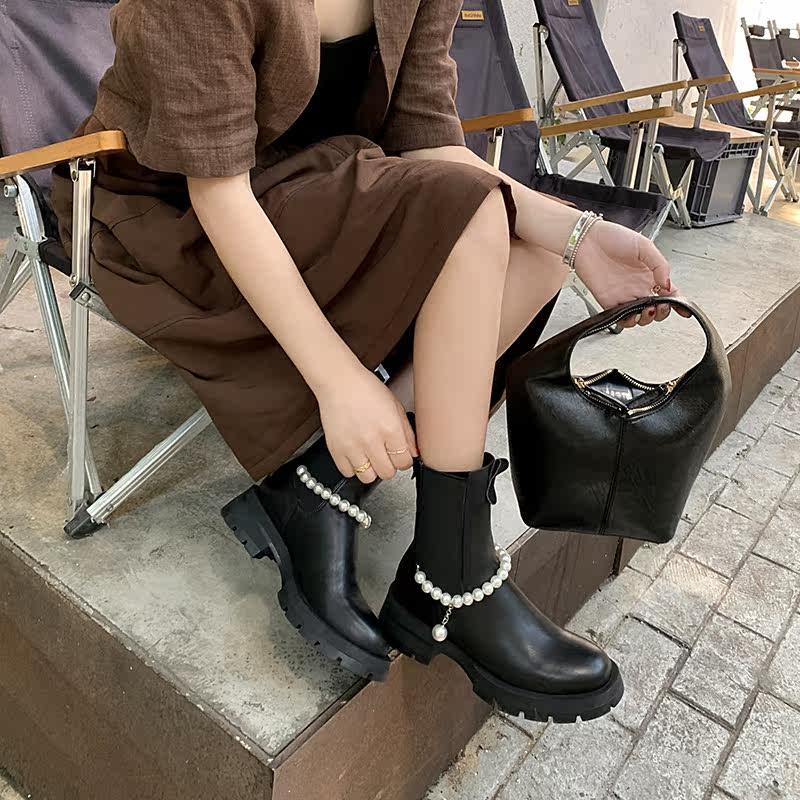 短靴女春秋单靴时尚珍珠链英伦风切尔西靴圆头平底粗跟黑色马丁靴