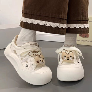 丑萌大头可爱奶fufu小白鞋女厚底面包鞋2026新款学生休闲运动板鞋