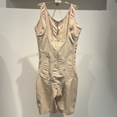 绯格贝缇经典 V背F36382产后平背收腹束腰提臀超弹连体塑身衣