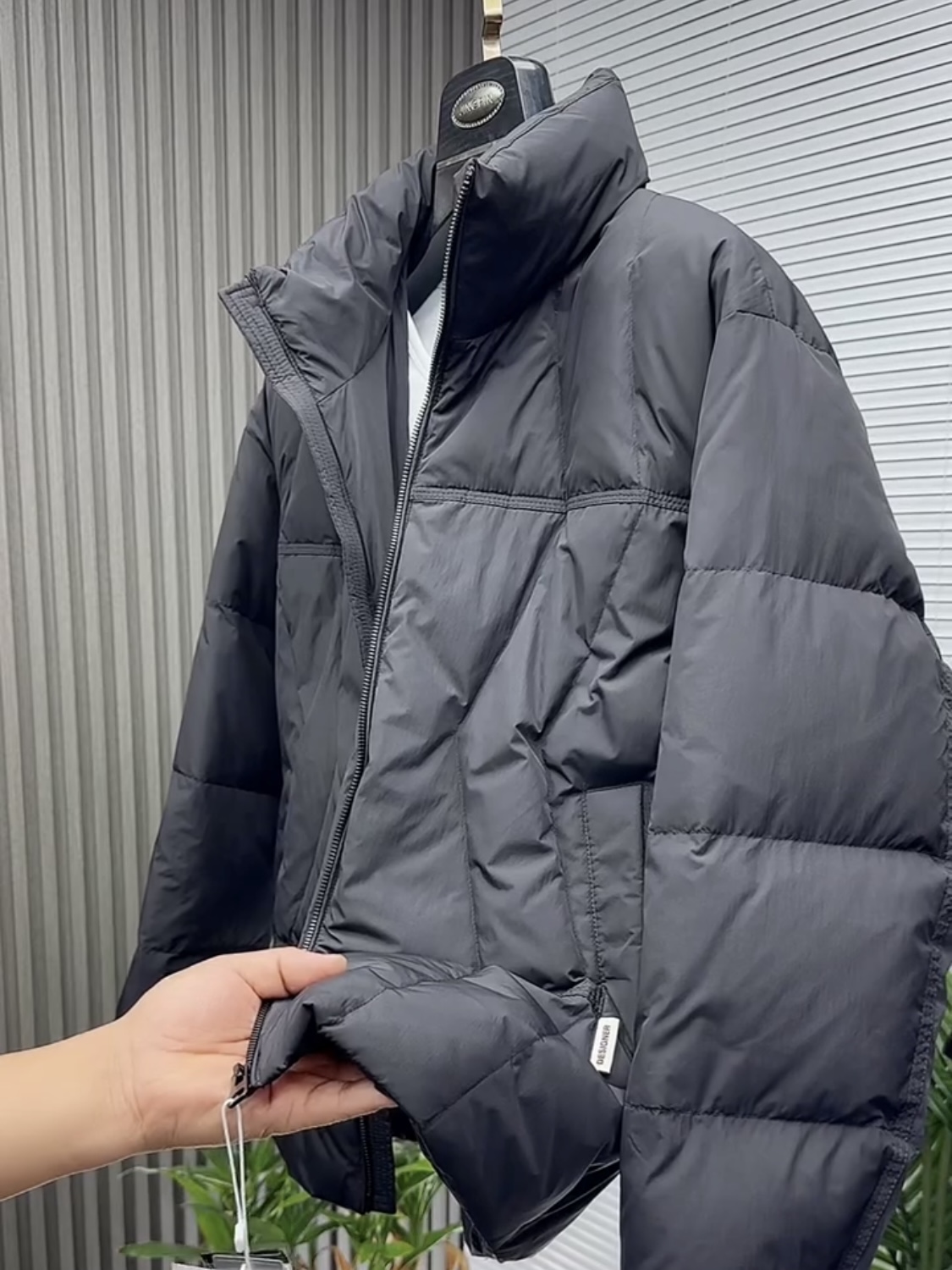 冬季男士时尚流行百搭立领羽绒服