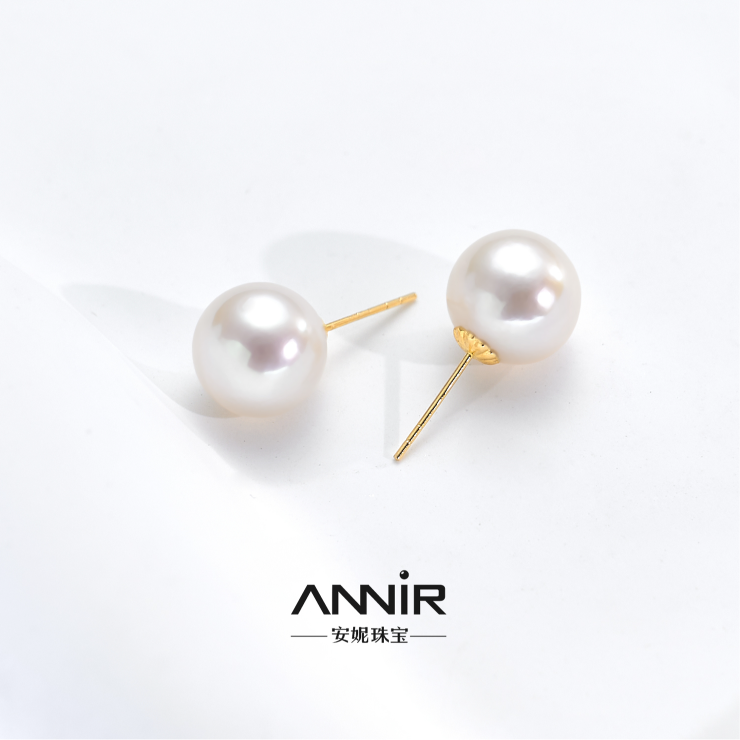 “龙珠耳钉” 18K金大白珠耳钉 11-12mm  331H000DY