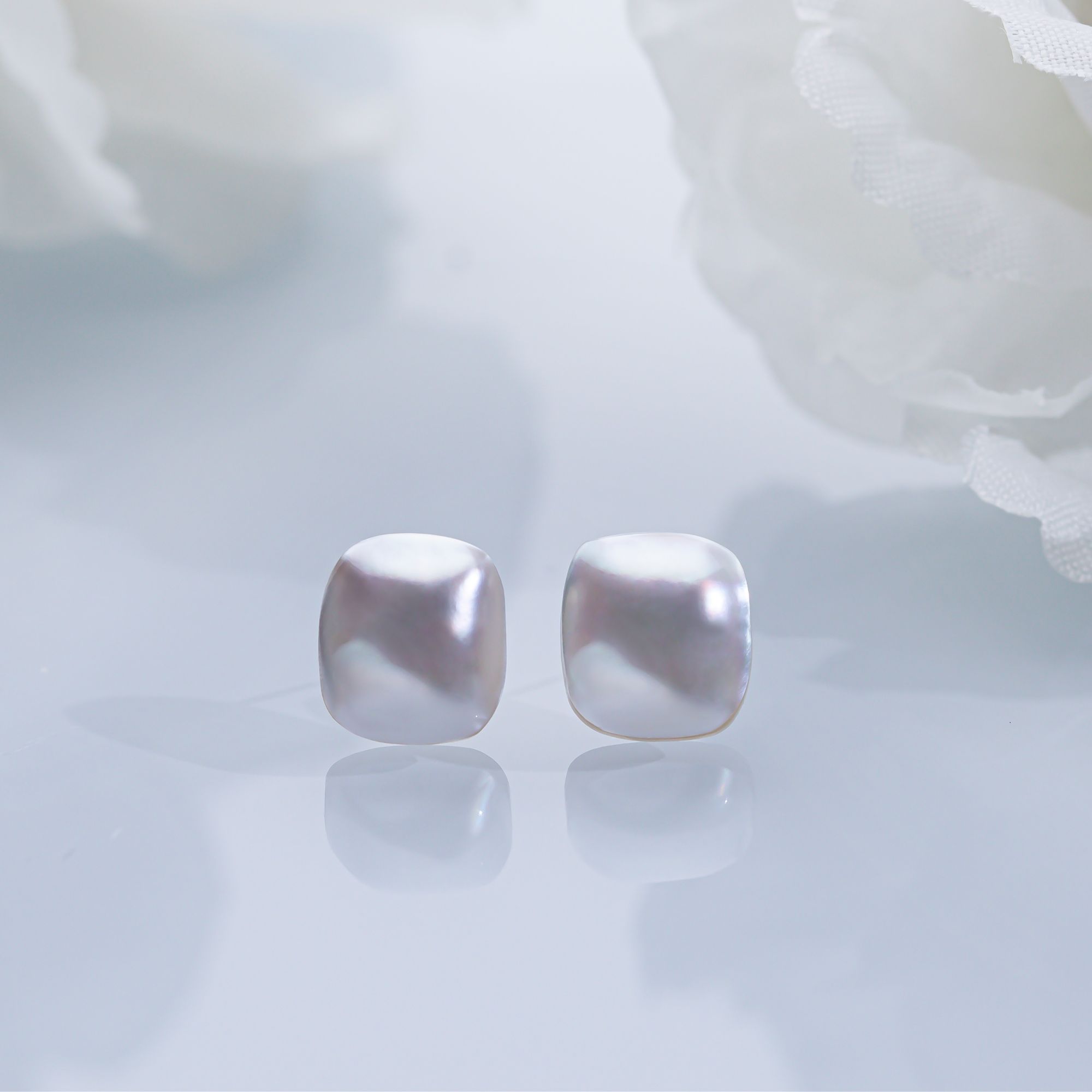 “小方糖”海水马贝耳钉 9-10mm 18k金 2356H00DY