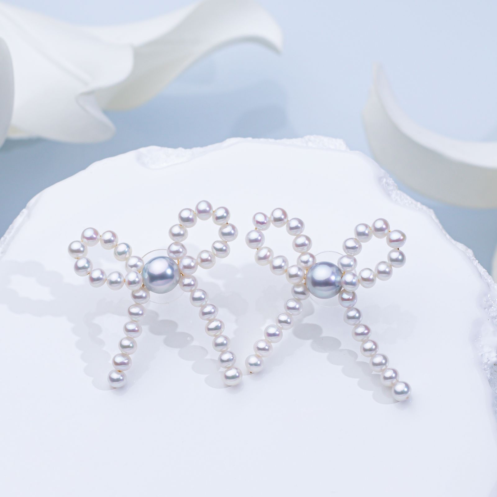 “蓝蝴蝶”海水真多麻珍珠蝴蝶结耳钉18k金 3-7mm 2609H00DY