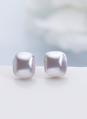 “小方糖”海水马贝耳钉 9-10mm 18k金 2356H00DY