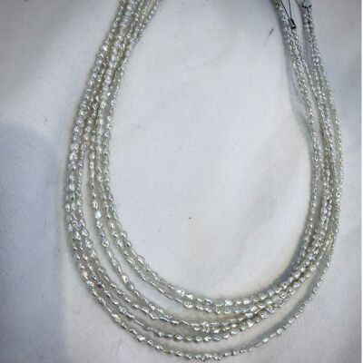 冷白光澳白KeShi项链 18K金 多样性发一 2.5-3.5mm 2735H00DY