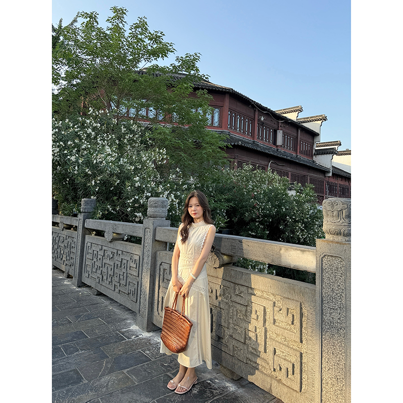 张羞羞高腰显瘦蕾丝优雅长裙