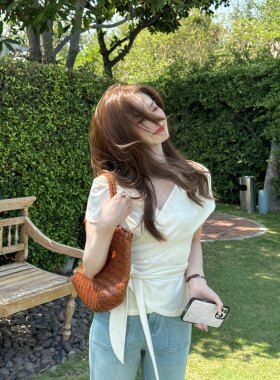 张羞羞 氧气感/春夏天丝棉针织一片式绑带收腰V领韩系短袖T恤2026