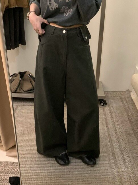 实拍26秋上新松弛感灰绿深灰色垂感阔腿型超好休闲裤配腰包女