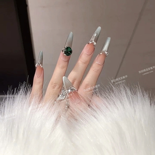 浪妞高品质纯手工穿戴甲片一抹青绿春日爆闪猫眼绿色大钻美甲609