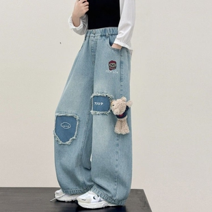 初中女生裤子休闲裤春秋新款儿童时尚破洞刺绣牛仔裤洋气宽松直筒