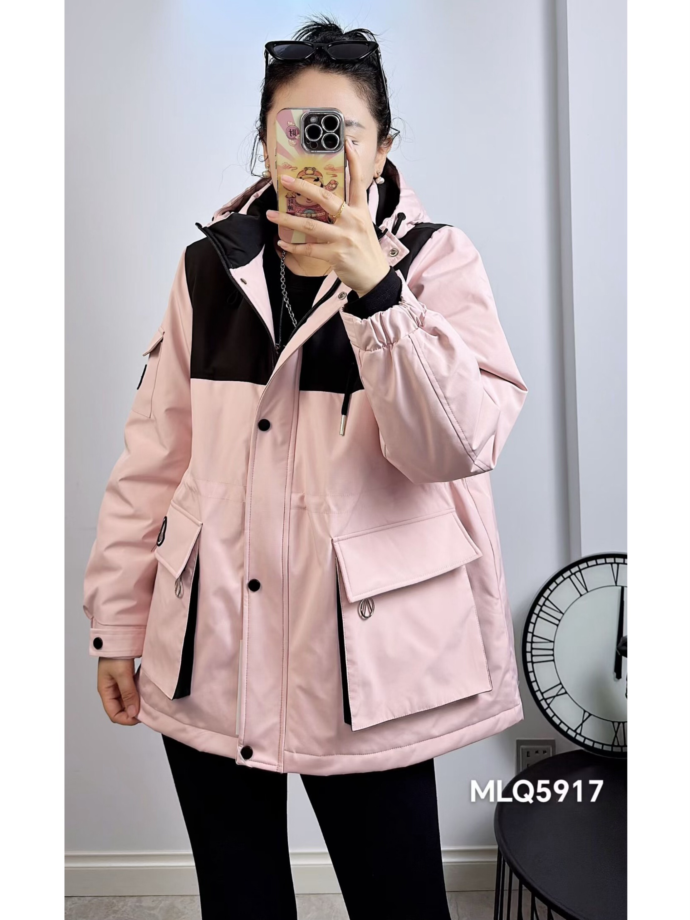 米莱奇5917冬加大码夹棉冲锋衣女 撞色连帽减龄保暖派克服外套