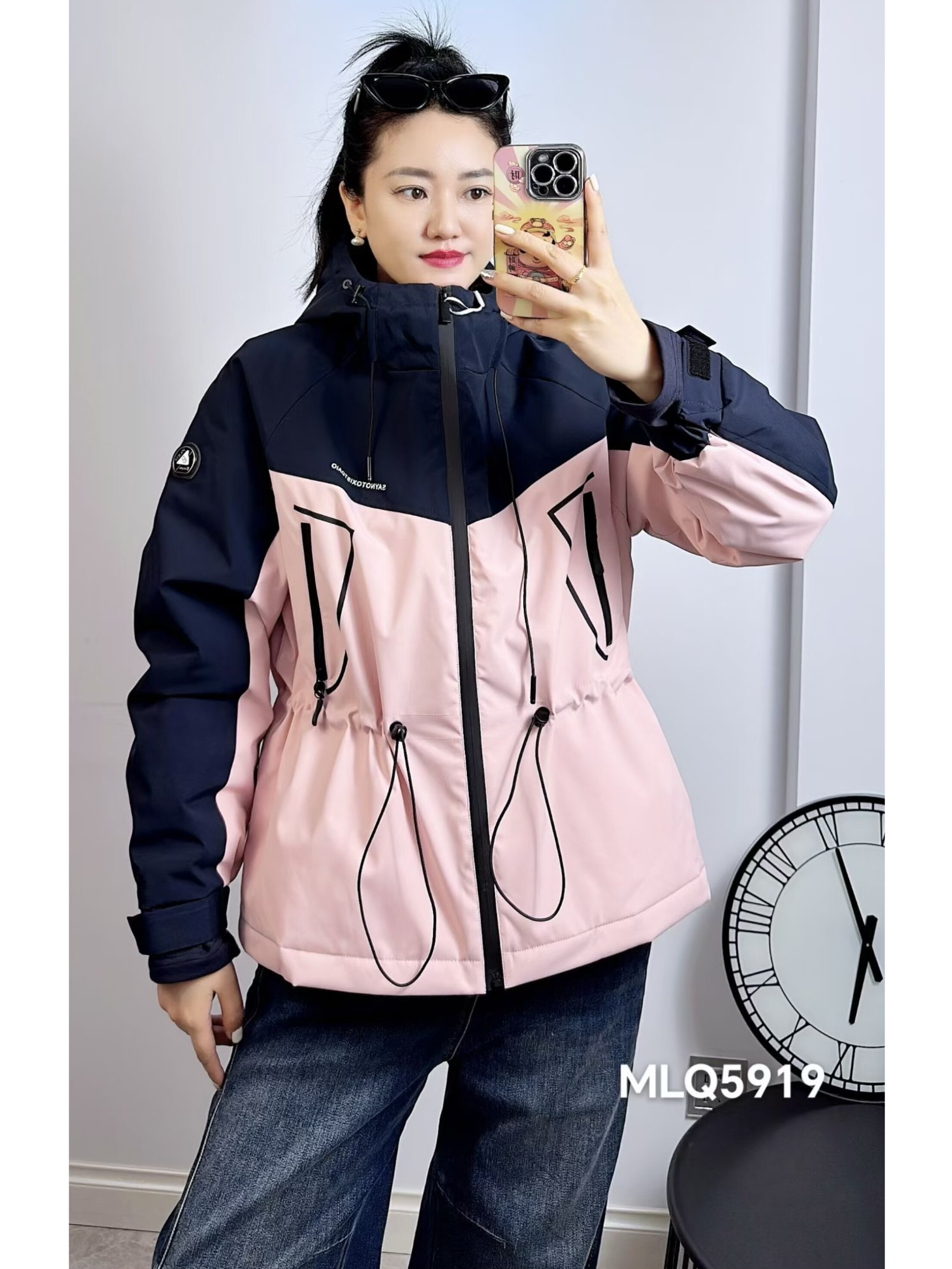 米莱奇5919冬加大码夹棉冲锋衣女 撞色连帽收腰保暖派克服外套