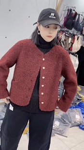 妃儿红9292早春加大码外套女 复古小香风酒红色羊羔毛名媛外套