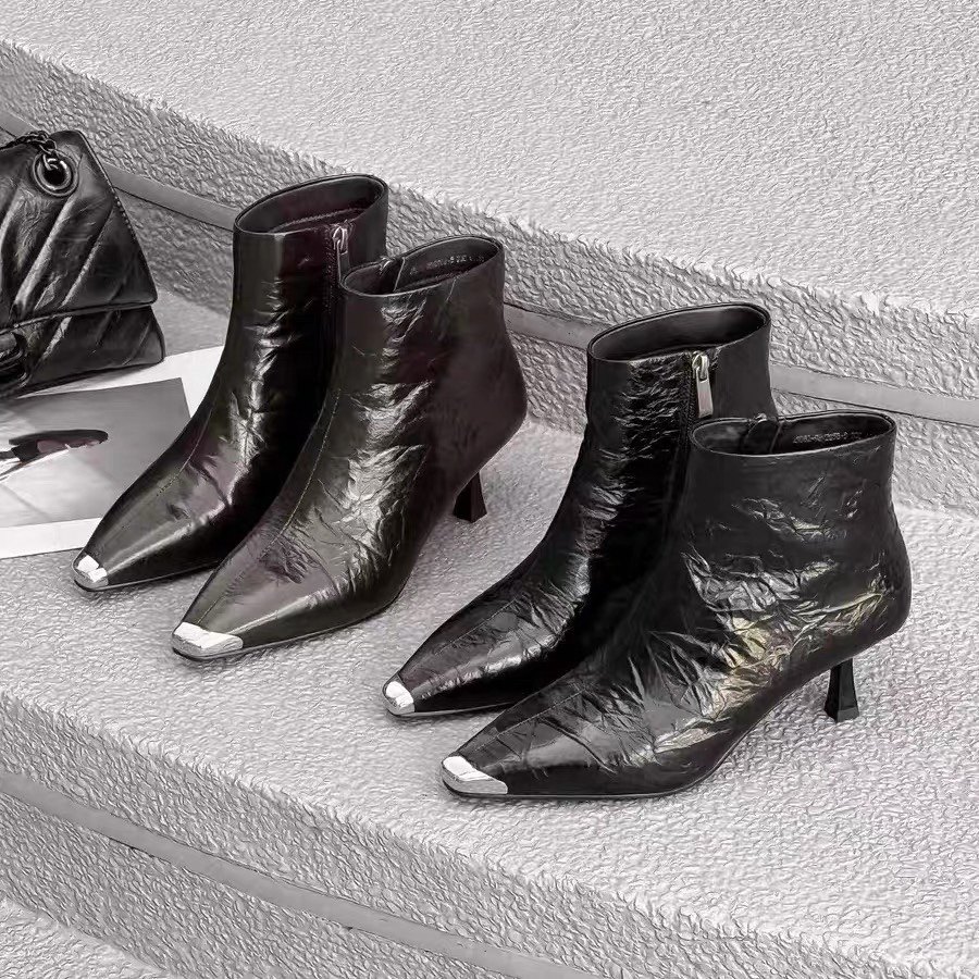 欧洲站商场同款轻奢风羊皮短筒女2025新款铁头细跟裸靴时尚时装靴,女鞋,马丁靴,淘宝优惠券,粉丝福利购,淘宝优惠卷