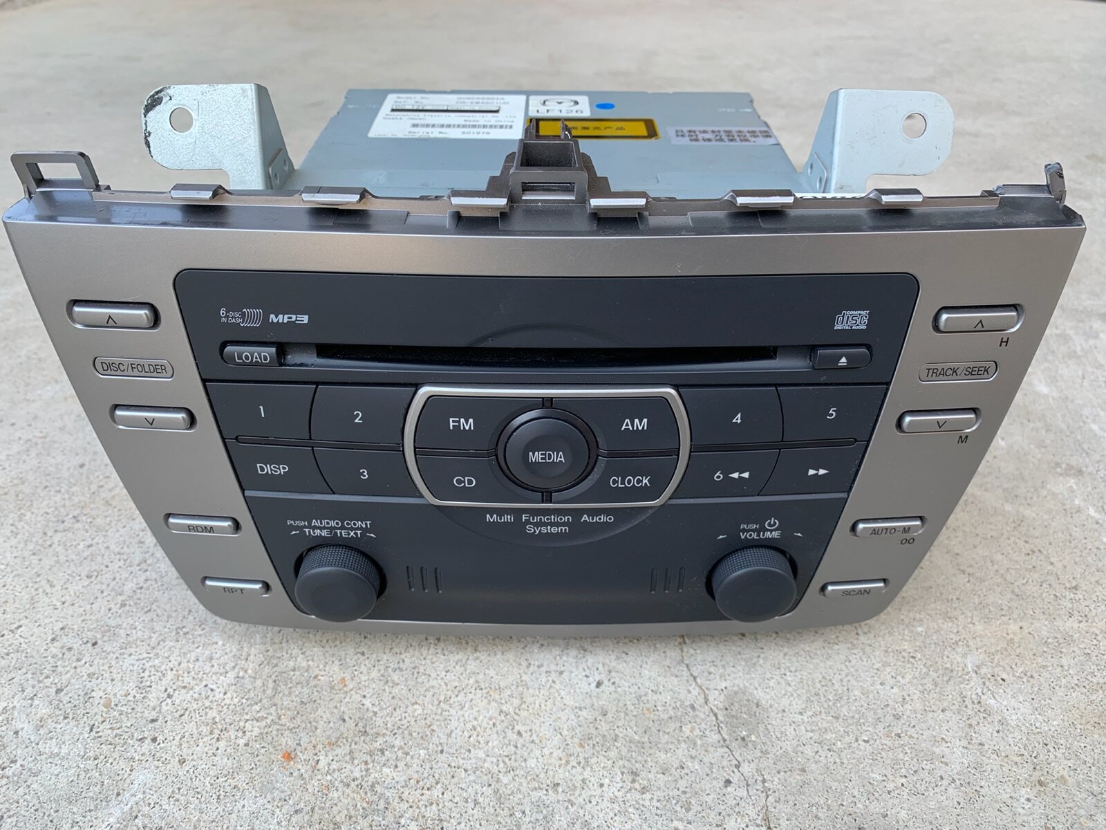 马自达睿翼轿跑高配原厂原装博士6碟cd机 bose 六碟cd机