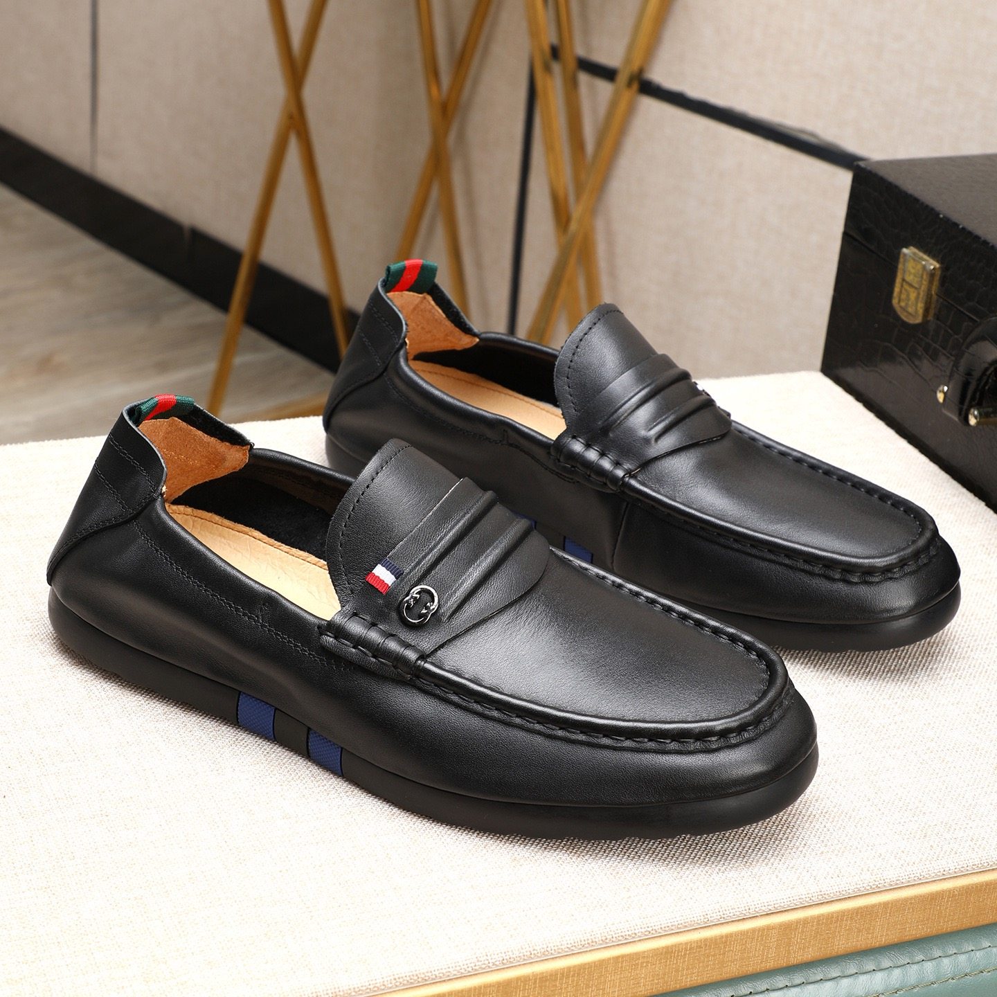 有范男鞋春季一脚蹬懒人鞋轻便舒适透气软面软底不臭脚牛皮豆豆鞋,流行男鞋,乐福鞋（豆豆鞋）,淘宝优惠券,粉丝福利购,淘宝优惠卷