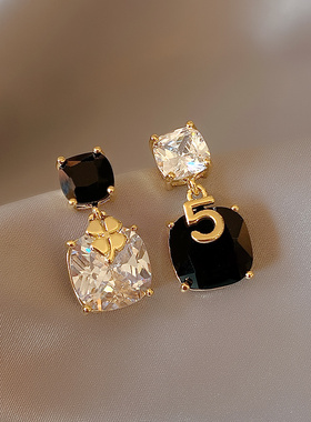 Loga.Py 精致锆石耳环2025年新款潮四叶草925银针耳钉ins网红耳饰