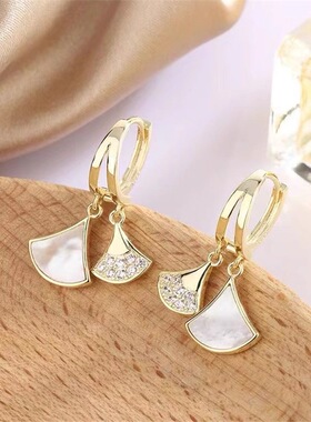 Loga.Py 银杏叶耳环女2025年新款潮网红气质时尚秋冬款精致耳饰品