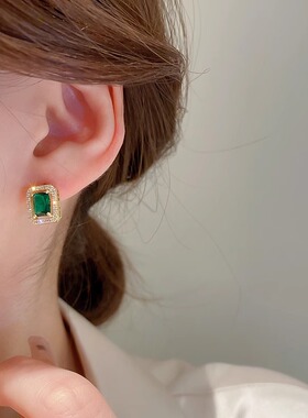 Loga.Py 祖母绿耳钉女夏耳环时尚小众设计感耳坠2025新款耳饰百搭