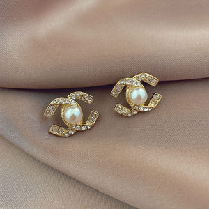 Loga.Py 2025年新款潮珍珠镶钻耳环女夏季气质无耳洞耳夹耳钉耳饰