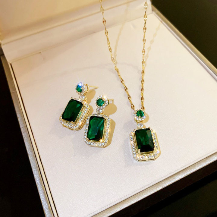 祖母绿水晶耳环戒指项链